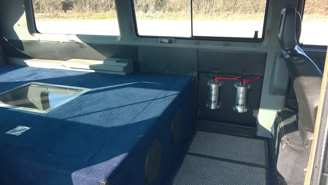 Power statt Passagiere: Innenraum des VW Bus T3