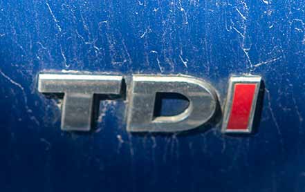 Der Schriftzug weist auf den haltbaren Motor hin: TDI